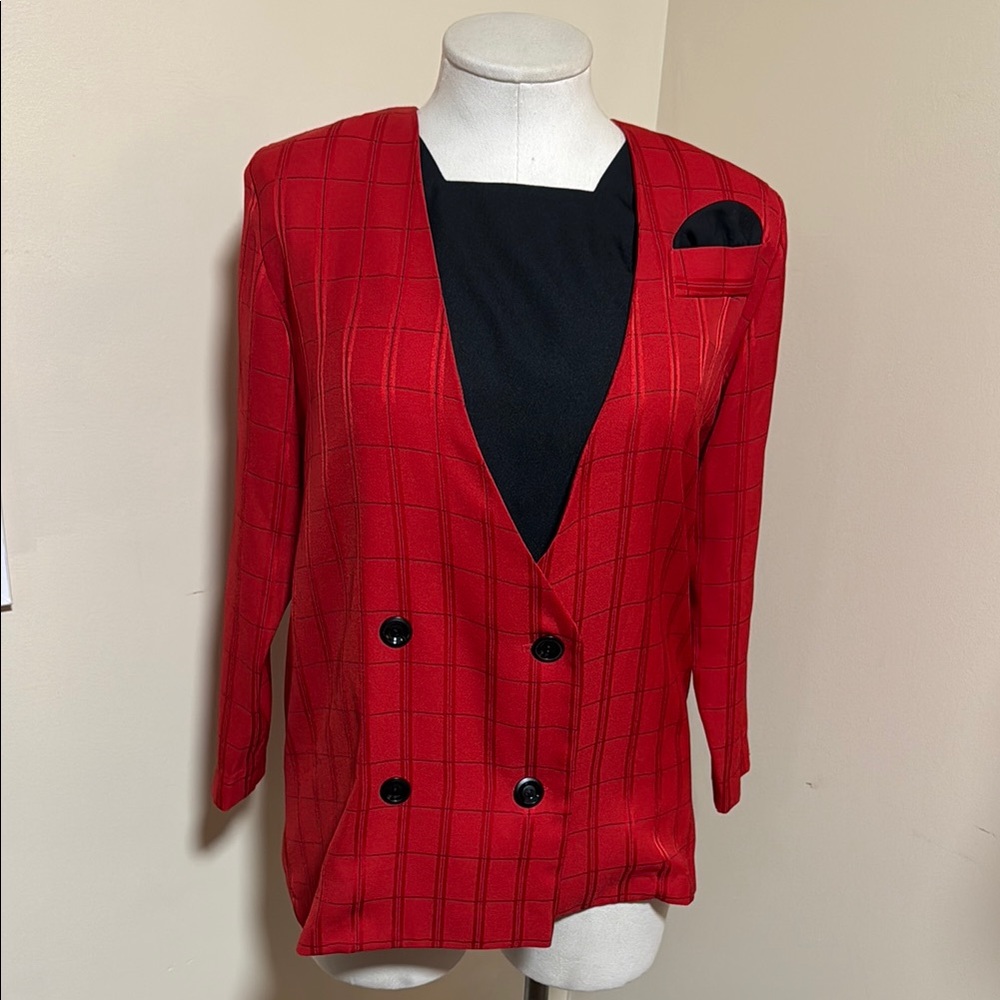 Vintage Red Plaid Blazer with Black‎ Accents